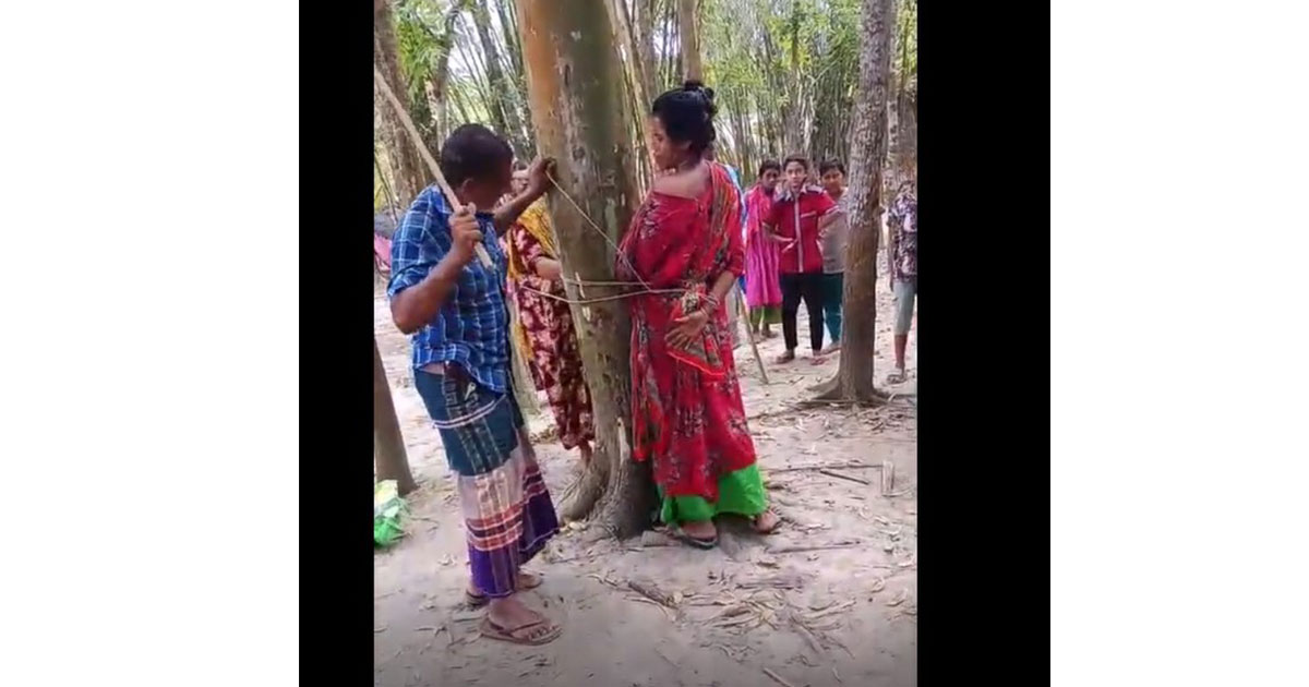 করলা চুরির অভিযোগে স্ত্রীকে গাছে বেঁধে নির্যাতন