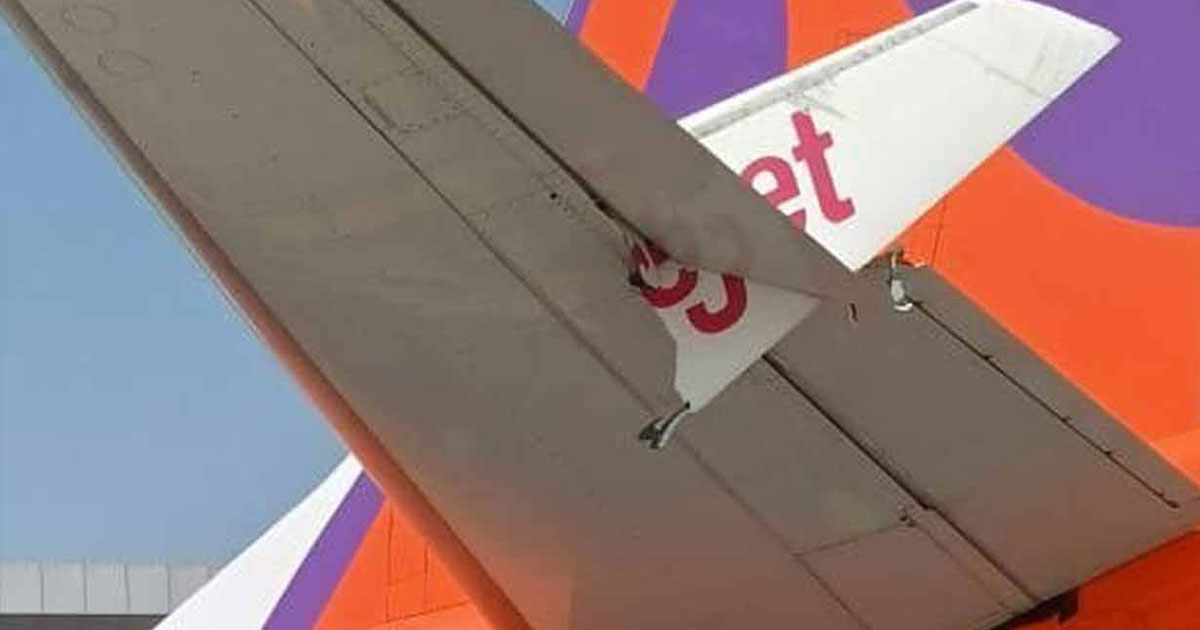 দিল্লিতে বিমানবন্দরের রানওয়েতে দুই বিমানের সংঘর্ষ