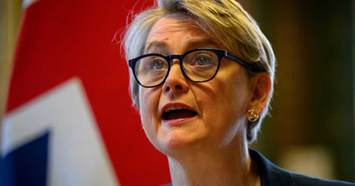 হরমুজে পূর্ণ জাহাজ চলাচল চায় যুক্তরাজ্য