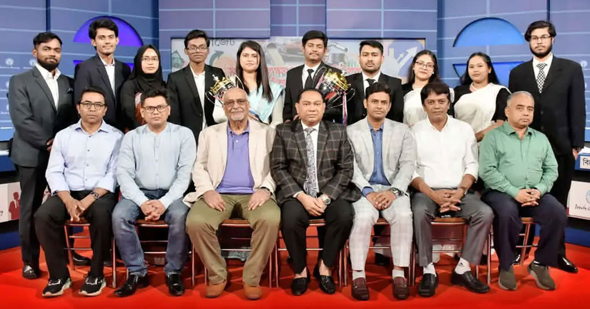 পতিত সরকারের জ্বালানি নীতি ছিল বিতর্কিত : দেবপ্রিয় ভট্টাচার্য