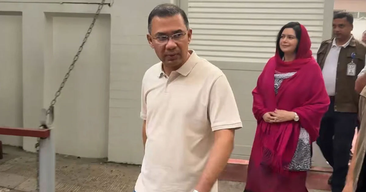 বগুড়া পৌঁছেছেন প্রধানমন্ত্রী