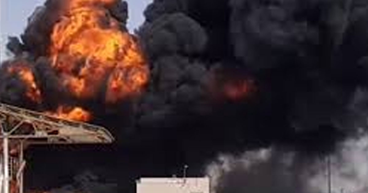 ইরানে আঠা কারখানায় ভয়াবহ অগ্নিকাণ্ড
