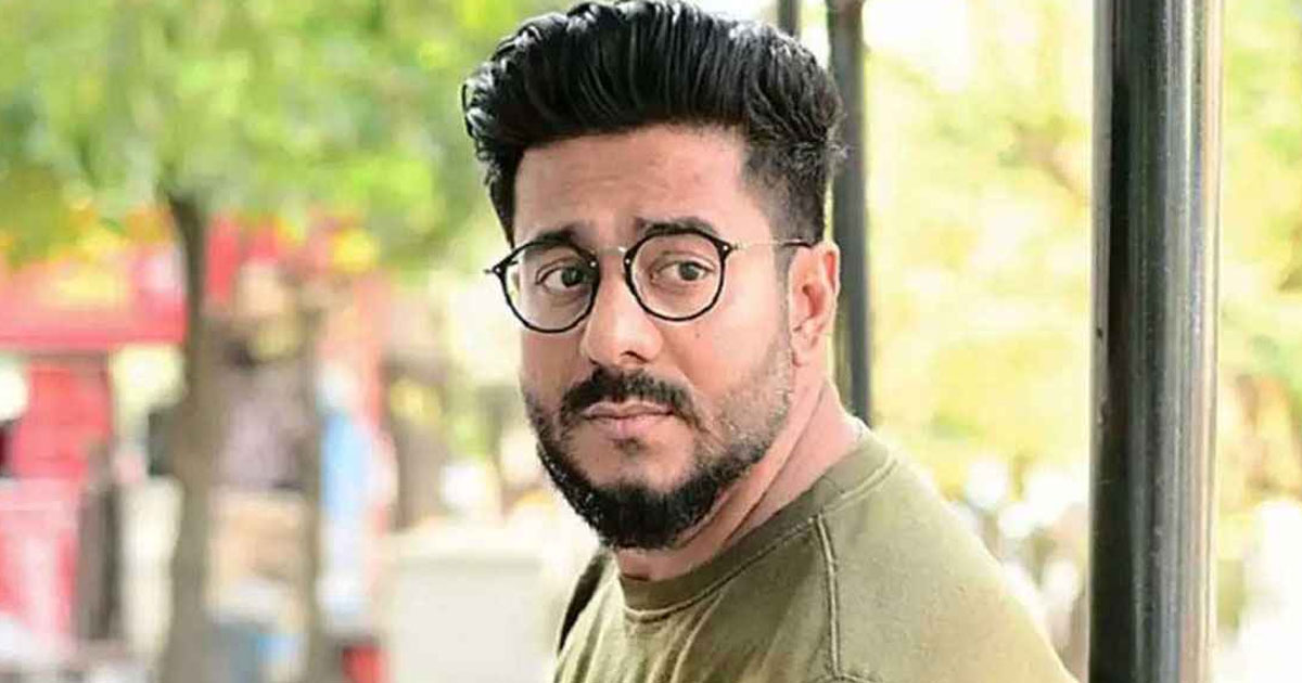 ভোট গণনাকেন্দ্রে কাদা মাখা হলো রাজকে, ডাকা হলো ‘চোর’