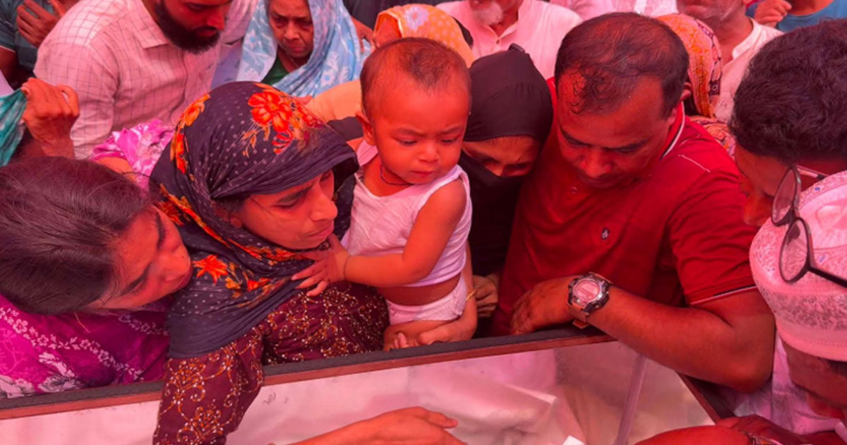 বাবাকে কোনদিন জড়িয়ে ধরে বাবা ডাকতে পারলো না রাফি
