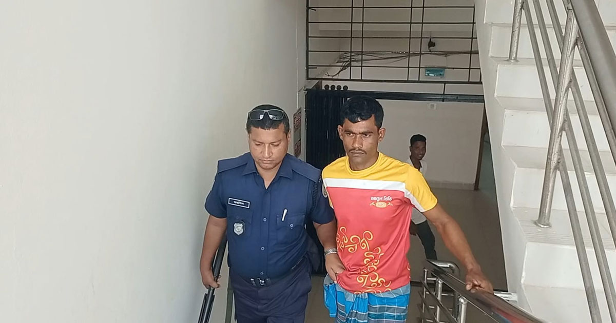 আমতলীতে মেয়েকে ধর্ষণের অভিযোগে বাবা গ্রেপ্তার