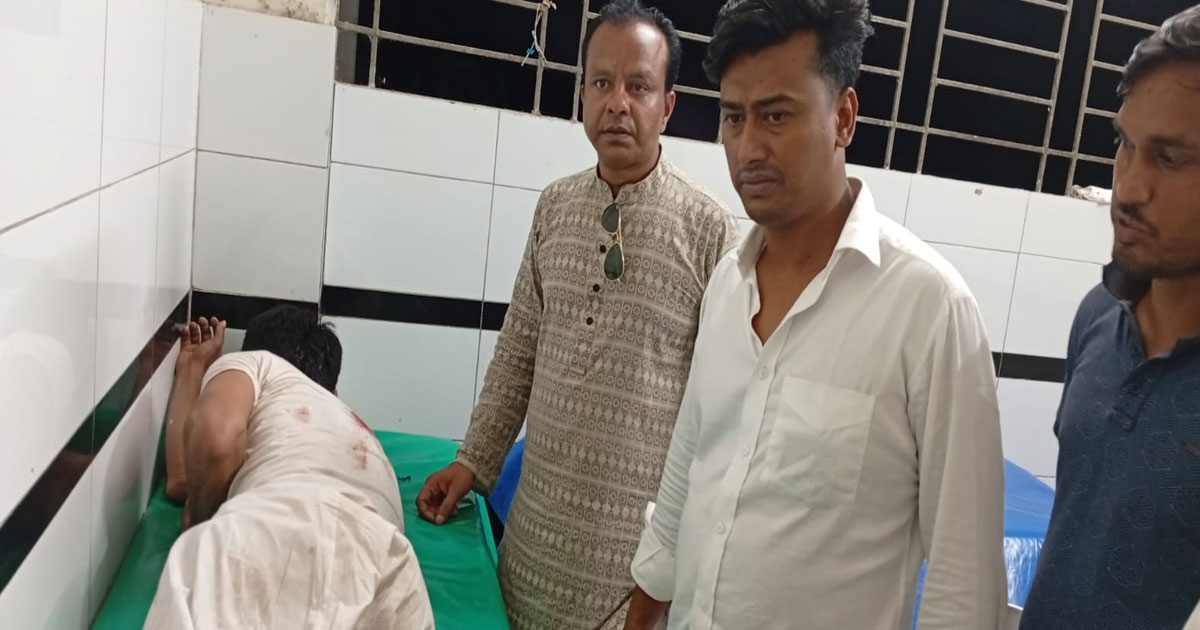 ভাঙ্গায় স্বেচ্ছাসেবক দল নেতাকে রাতের আধারে কুপিয়ে জখম