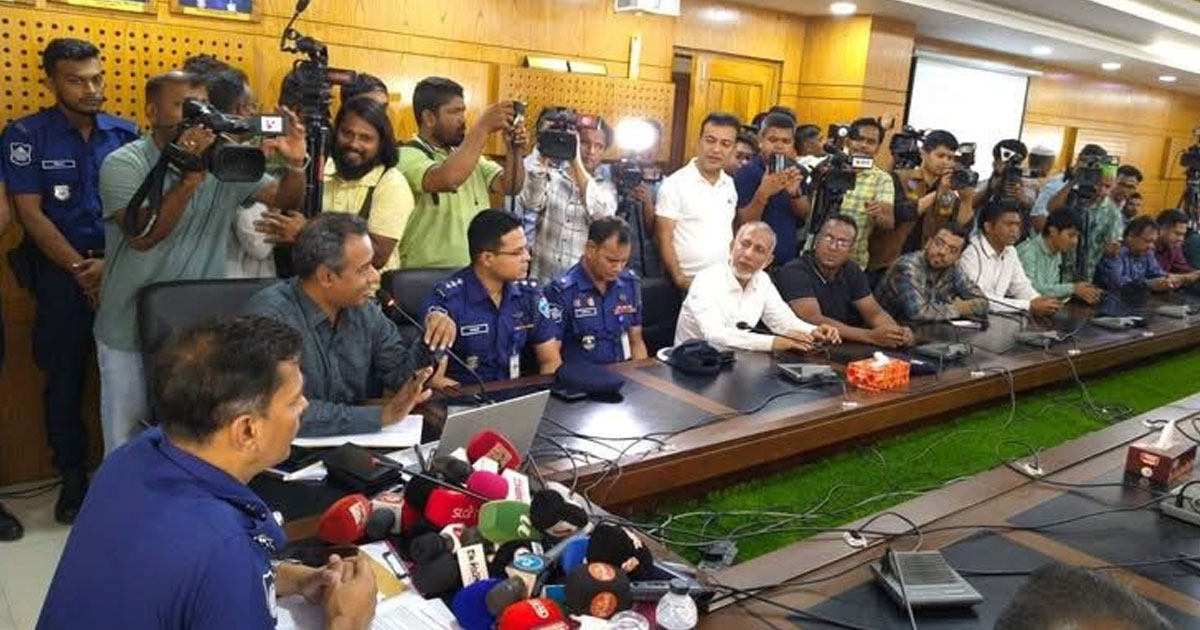 গণমাধ্যমকর্মীদের সাথে নবাগত পুলিশ সুপারের মতবিনিময়