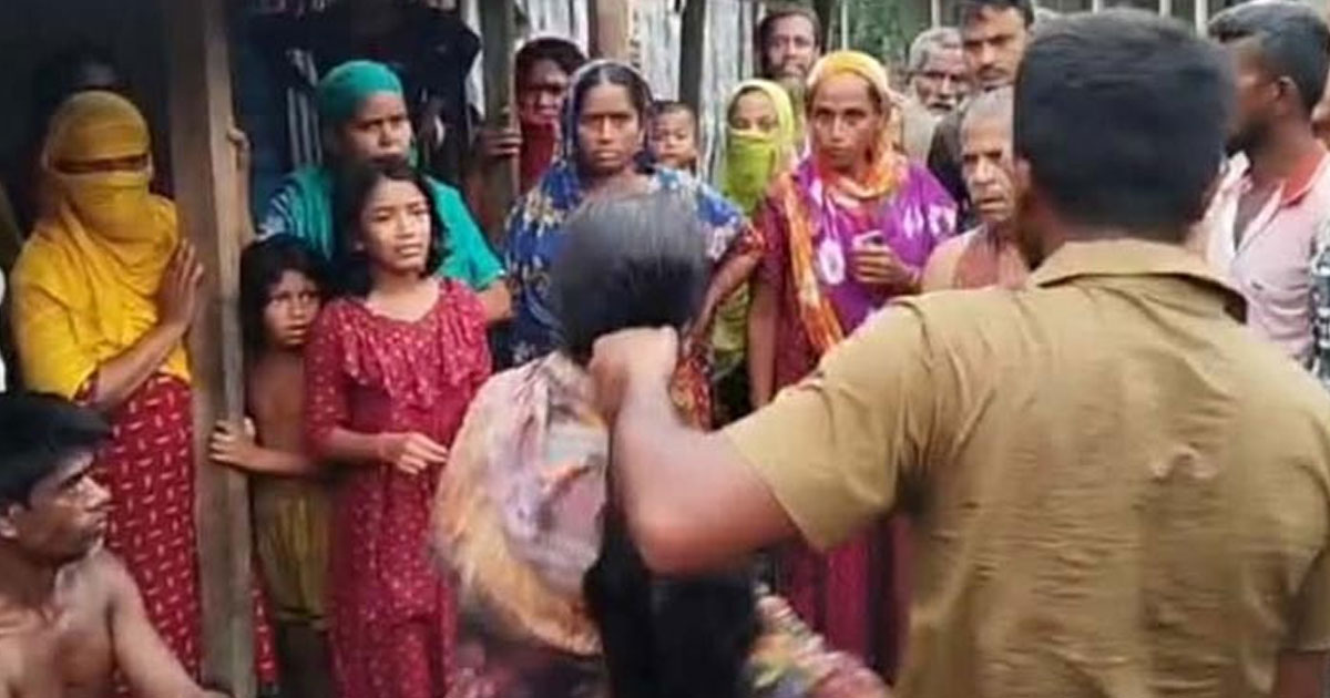 পরকীয়া সন্দেহে প্রবাসীর স্ত্রী ও যুবককে শেকলে বেঁধে হেনস্তা