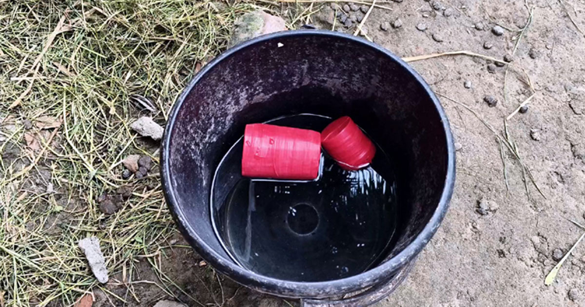 গাংনীতে আবারও বোমা সদৃশ বস্তু ও হত্যার হুমকি দেয়া চিরকুট উদ্ধার