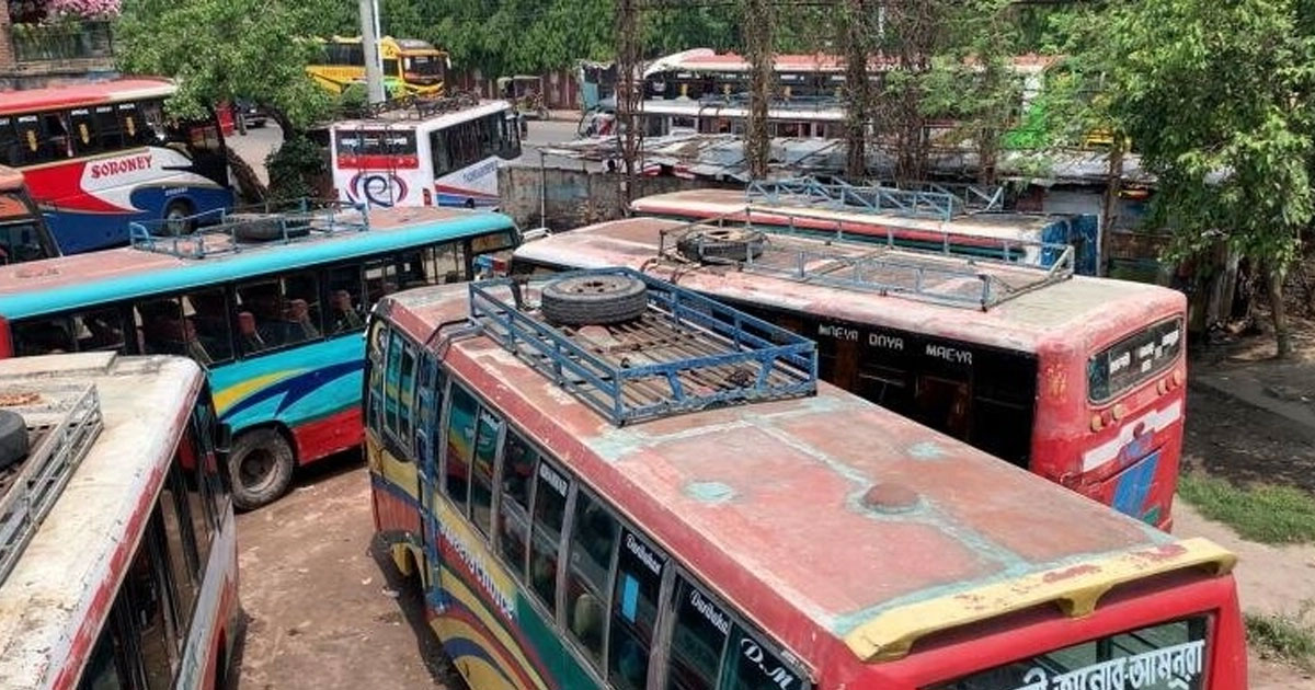 রাজশাহীর সঙ্গে সারা দেশের বাস চলাচল বন্ধ