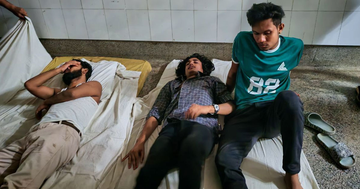 তিস্তা টোল প্লাজায় কুকৃবি  শিক্ষক-শিক্ষার্থীদের ওপর হামলা,  আহত ৯
