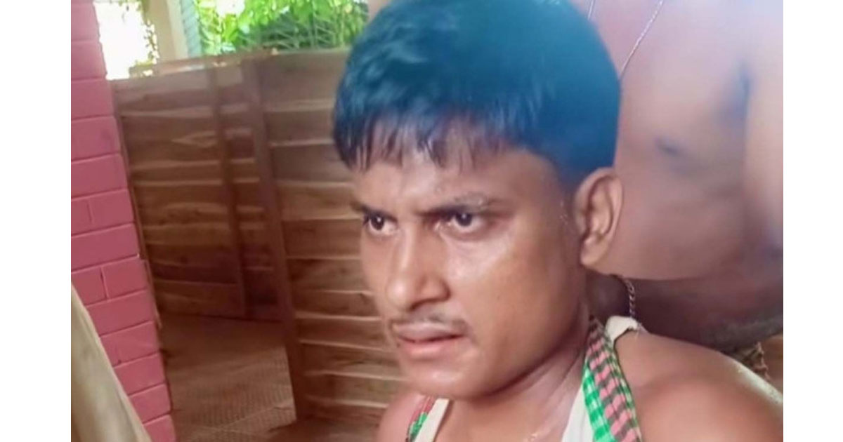 বাবার অভিযোগে কারাভোগ, মুক্তির পর বাবাকে কুপিয়ে হত্যা