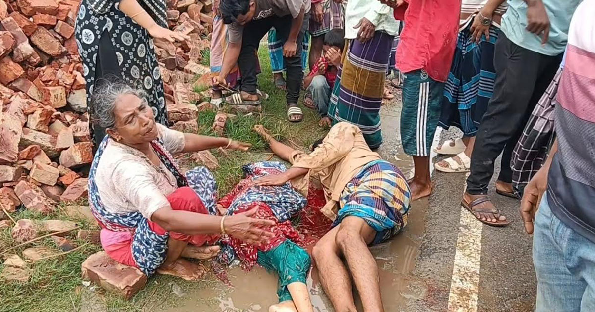 চাঁদপুরে সিমেন্টবাহী ট্রাকের ধাক্কায় শিশু শিক্ষার্থীর মৃত্যু