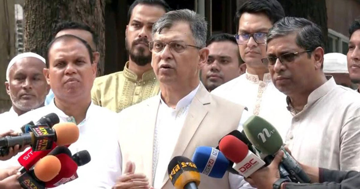 জাতীয় ঐক্য ও দেশ গড়ার প্রত্যয়ে কাজ করছে সরকার: স্বরাষ্ট্রমন্ত্রী