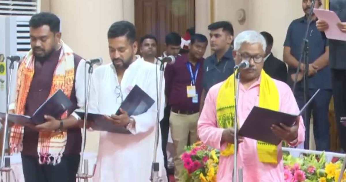 শুভেন্দুর মন্ত্রিসভার পরিধি বাড়লো, আরও ৩৫ জনের শপথ