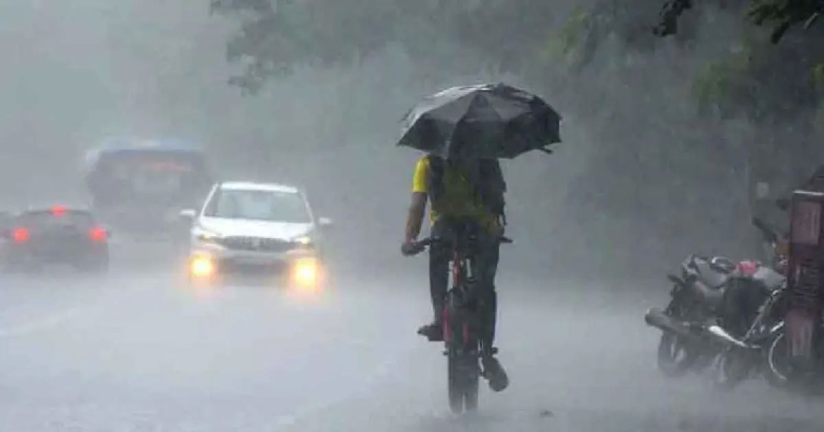 সন্ধ্যা ৬টার মধ্যে ১৪ অঞ্চলে বজ্রবৃষ্টির আশঙ্কা, নদীবন্দরে সতর্কতা