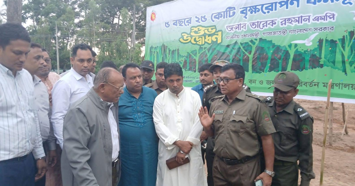 প্রধানমন্ত্রীর ২৫ কোটি বৃক্ষরোপণ কর্মসূচির উদ্বোধন অনুষ্ঠানস্থল পরিদর্শনে পরিবেশমন্ত্রী