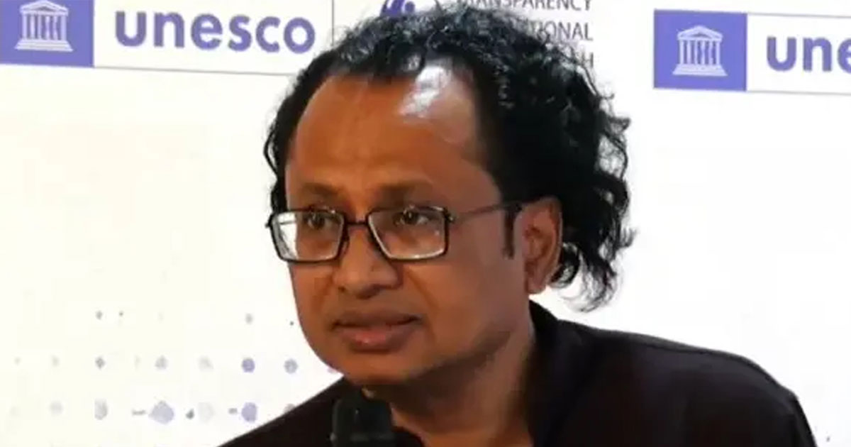 দিল্লি বিমানবন্দর থেকে ফেরত এলেন উপদেষ্টা