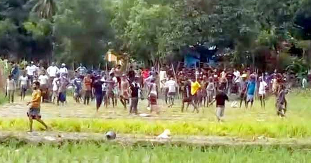 চলাচলের রাস্তা নিয়ে সংঘর্ষে নিহত, আগত ৪০