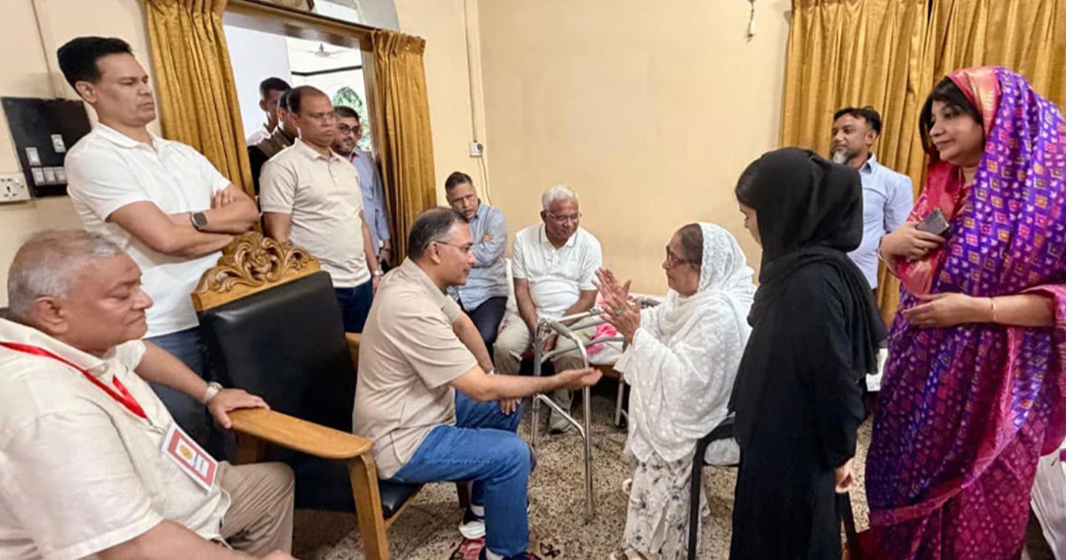 সাবেক এমপি খালেদা রব্বানীর বাসায় গেলেন প্রধানমন্ত্রী