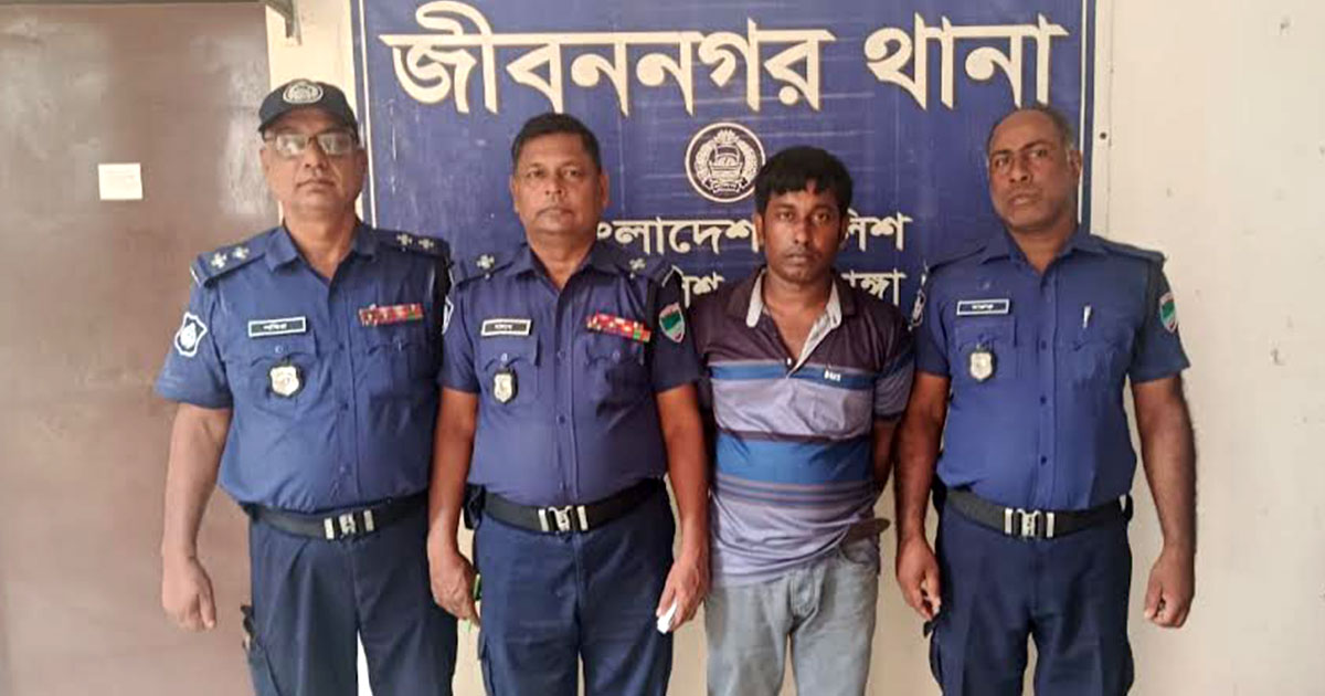 চুয়াডাঙ্গায় হত্যা মামলার পলাতক আসামি গ্রেপ্তার