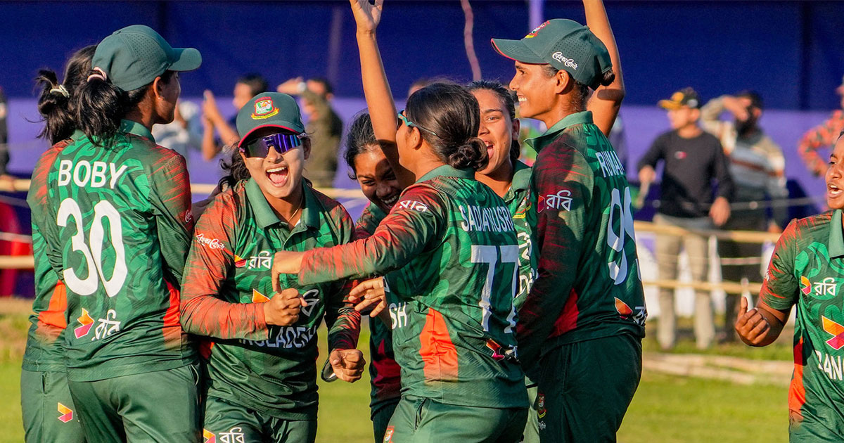 স্বর্ণার ঝড়ে পাকিস্তানকে হারিয়ে ইতিহাস গড়ল বাংলাদেশ