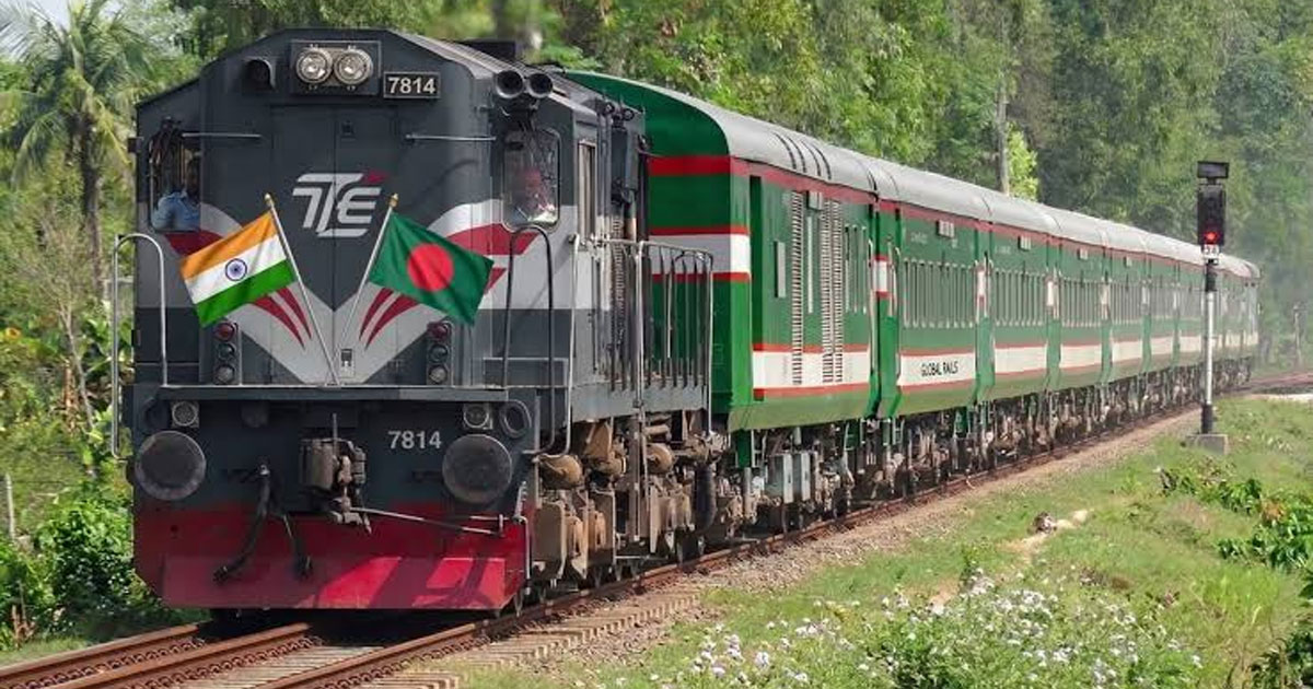 হাসিনার পতনের পর প্রথমবার ভারত থেকে আসছে ট্রেনের বগি