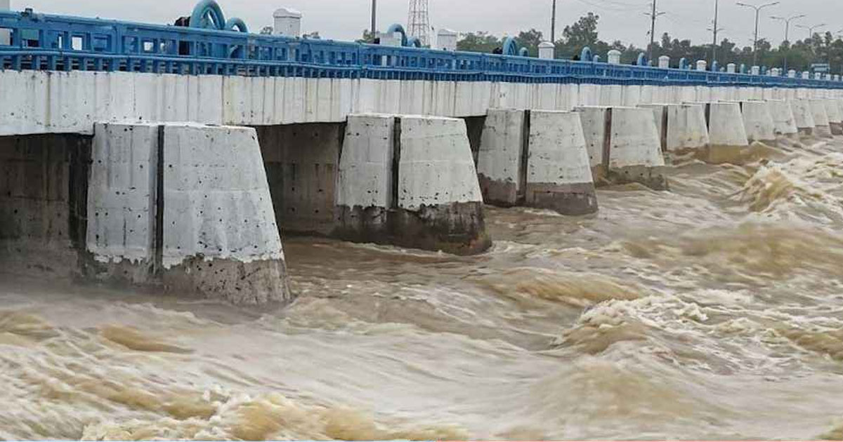ফের বিপৎসীমার ওপরে তিস্তার পানি, বন্যার শঙ্কা