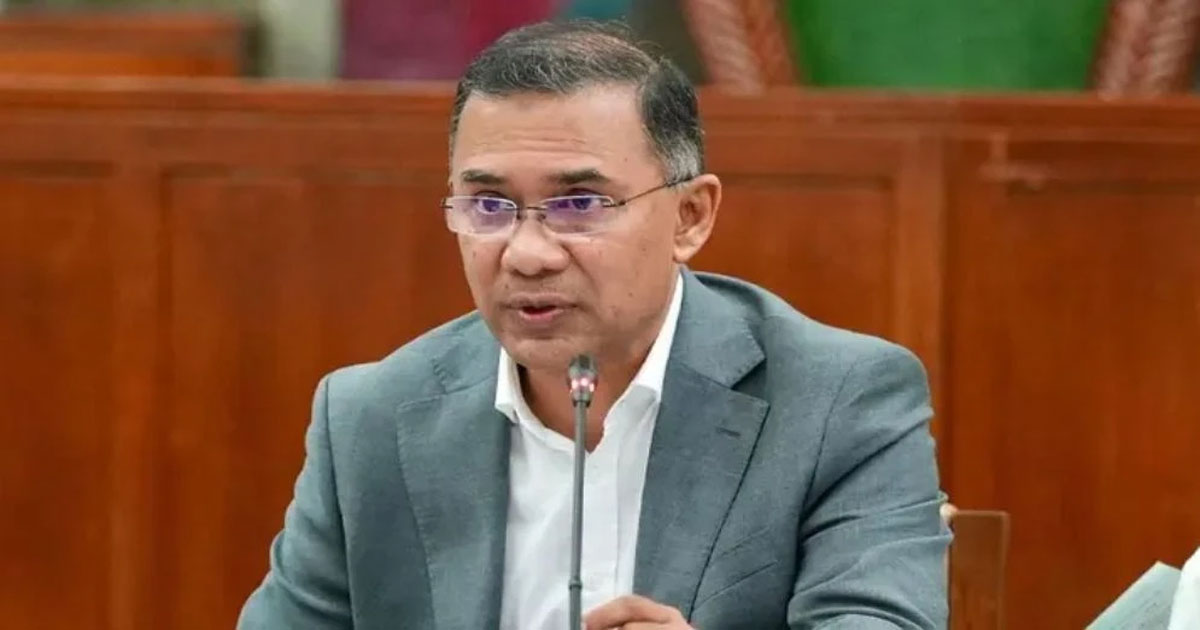 প্রধানমন্ত্রী বেতনের ১০ শতাংশ গরিবদের জন্য সরকারি কোষাগারে ফিরিয়ে দেন