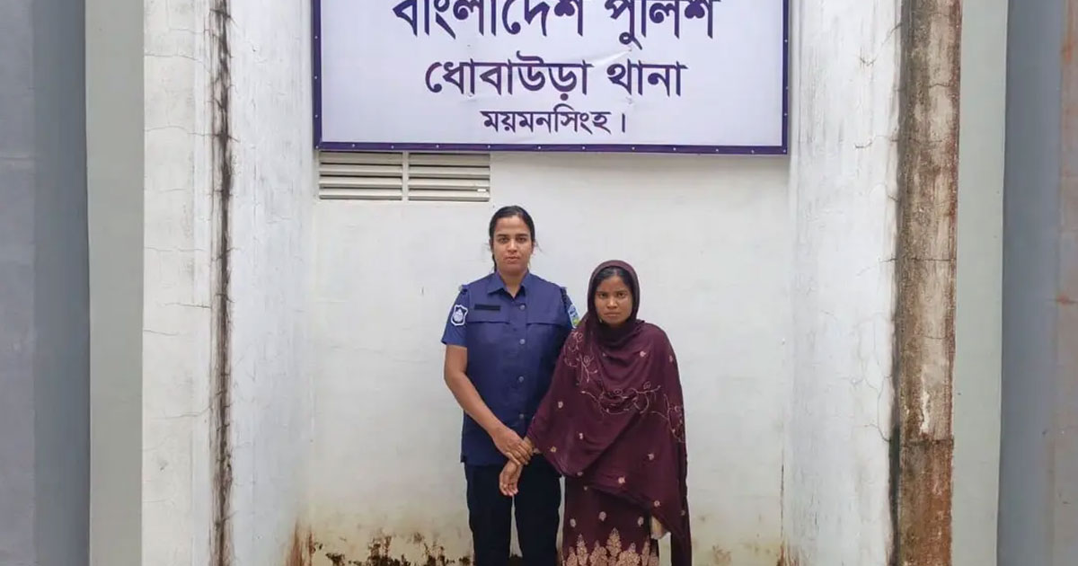 মদের বোতল নিয়ে ভিডিও তৈরি, টিকটকার তরুণী গ্রেপ্তার