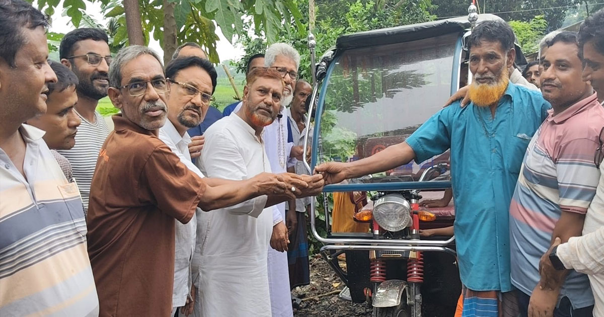 মুন্নু ওয়েলফেয়ার ফাউন্ডেশনের উপহারে আবারো জীবিকার পথে ষাট ঊর্ধ্ব আরজু