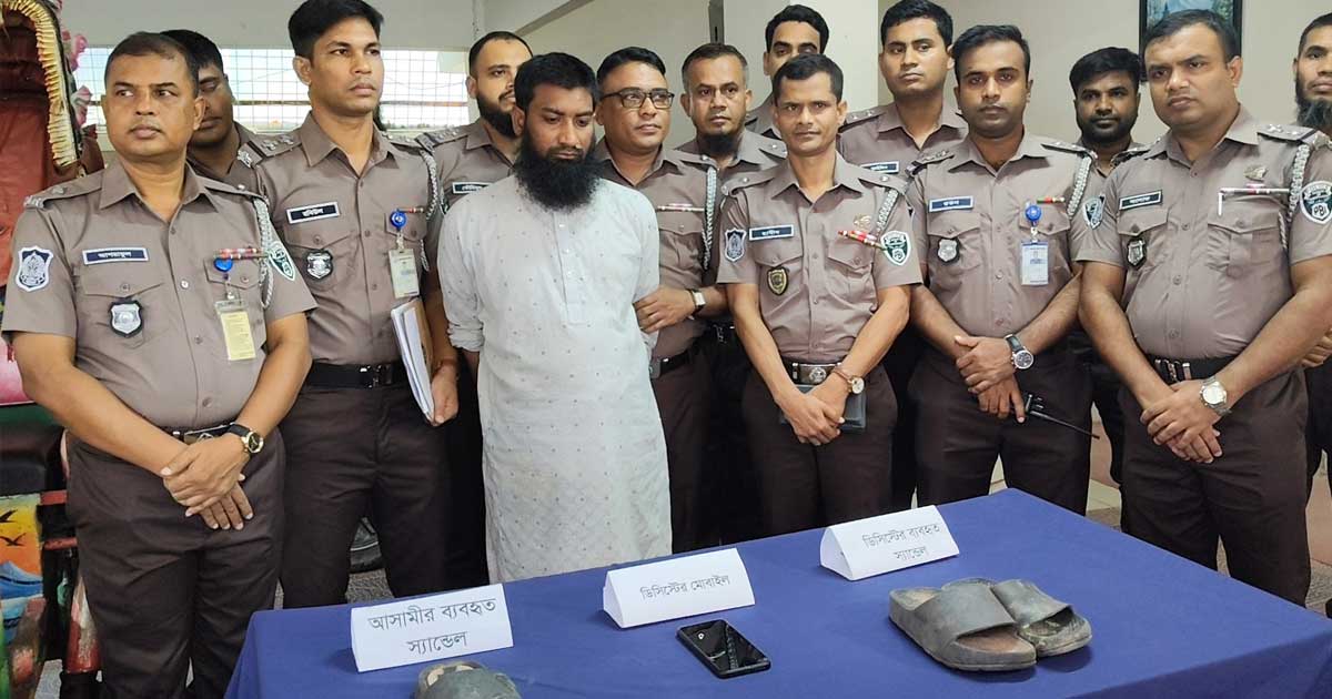 যাত্রী-চালকের কথা কাটাকাটি, পাটক্ষেতে মিলল কিশোরের মরদেহ