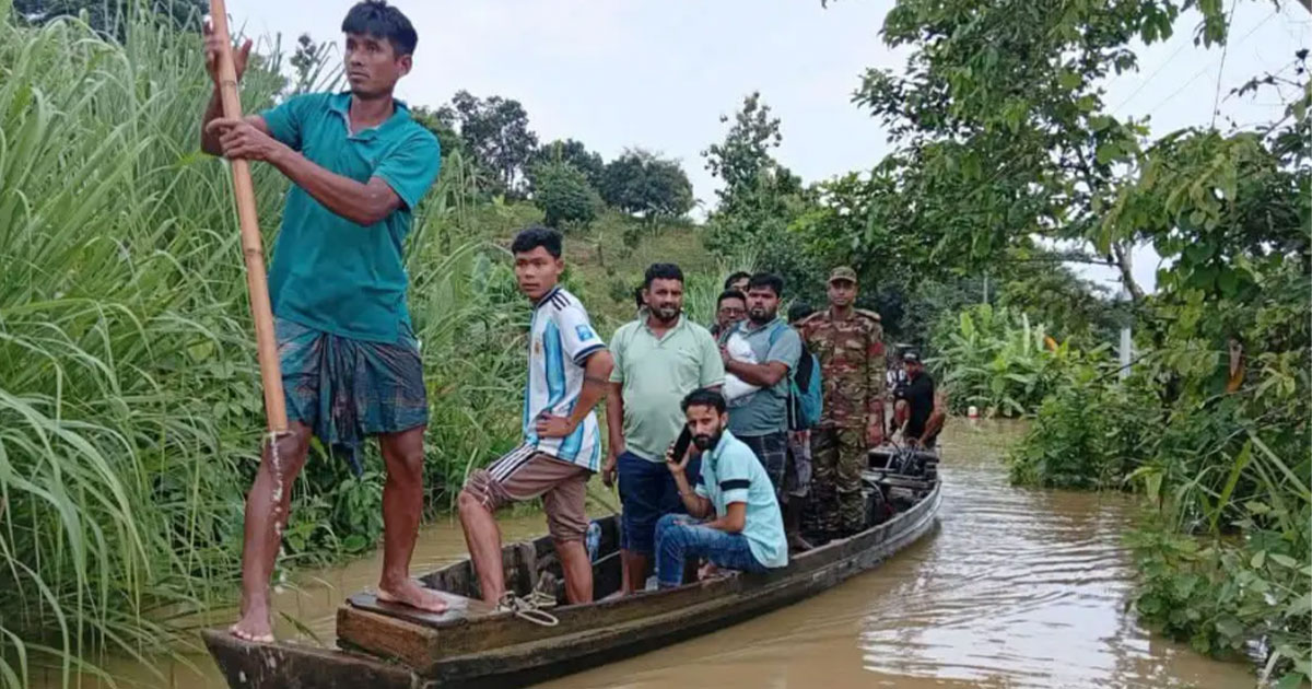 সেনাবাহিনীর সহায়তায় সাজেক ছাড়লেন আরও ৩১১ পর্যটক