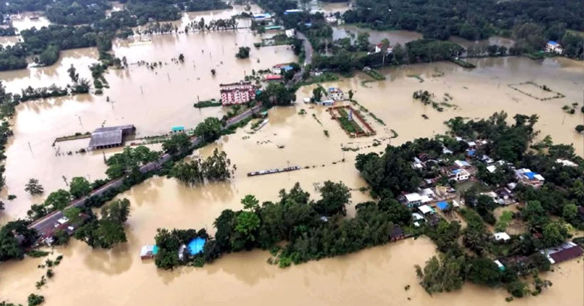 চট্টগ্রামে সাড়ে ৪ লাখ মানুষ পানিবন্দী