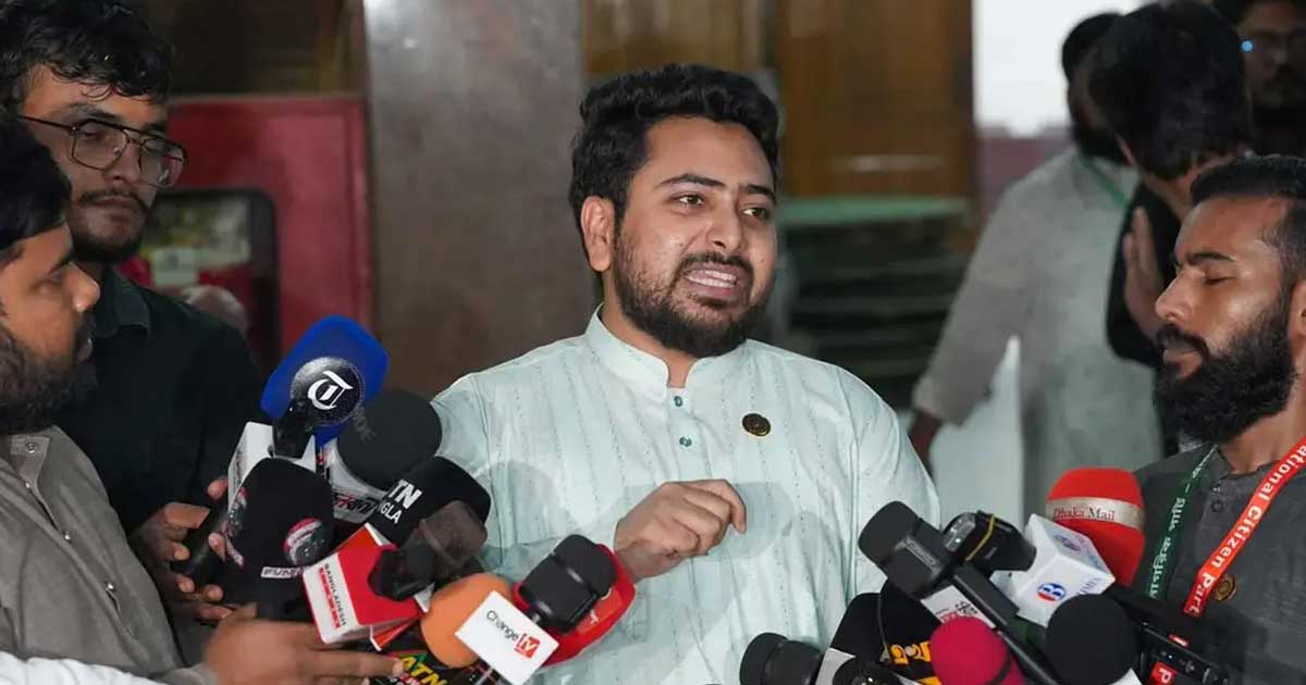 শেখ হাসিনার জন্য ফাঁসির দড়ি অপেক্ষা করছে : নাহিদ ইসলাম