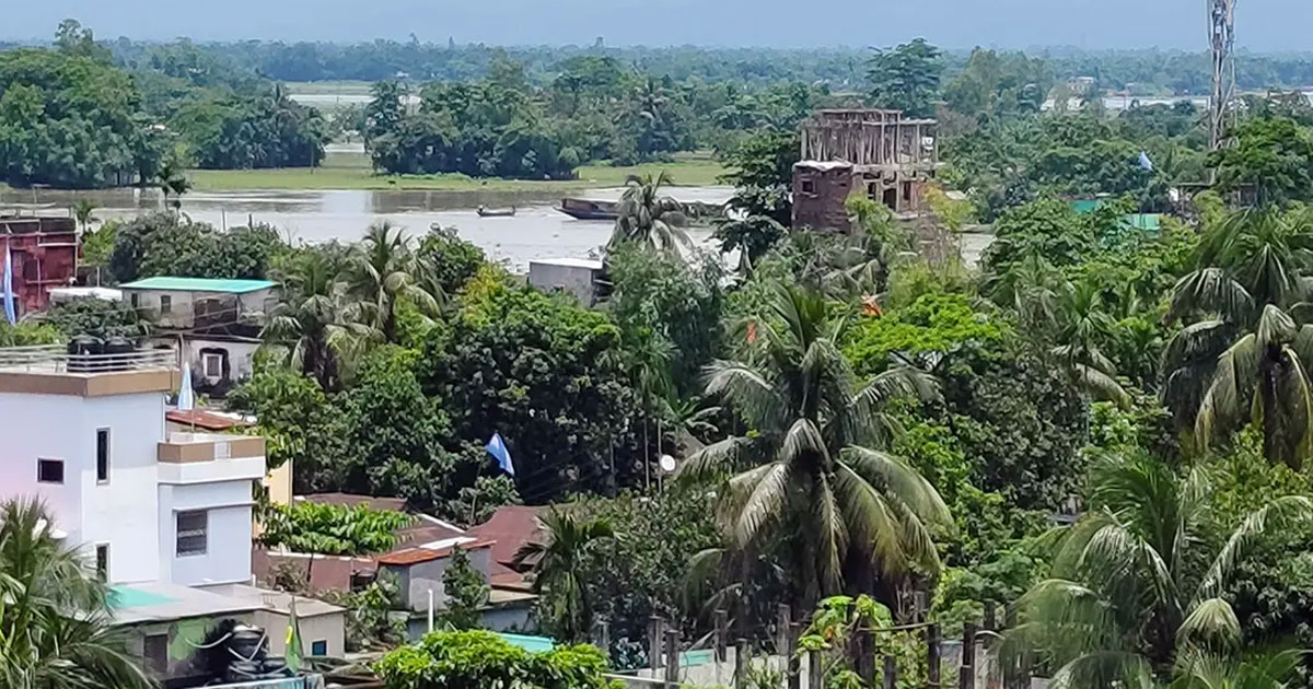 সুনামগঞ্জে কমতে শুরু করেছে নদ-নদীর পানি