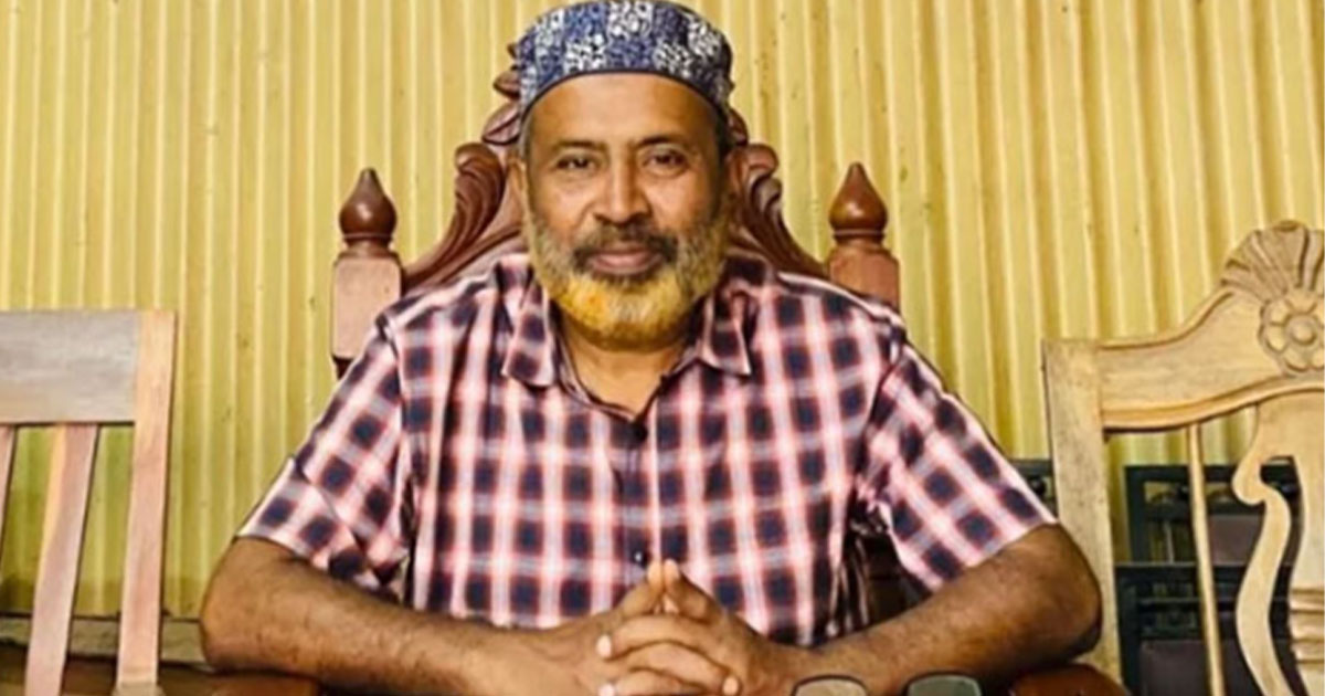 বাড়ির সামনে বিএনপি নেতাকে কুপিয়ে হত্যা
