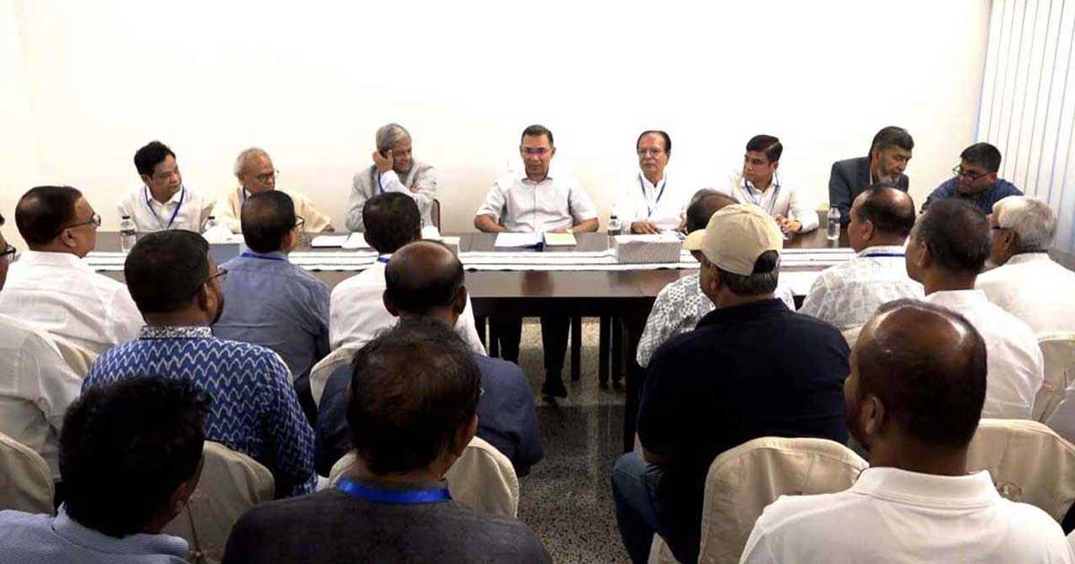 তৃণমূল শক্তিশালী করতে বৈঠকে তারেক রহমান