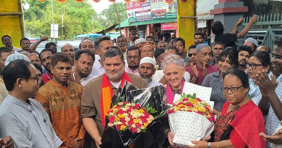 বারোমারী ধর্মপল্লীতে এমপি ফাহিম চৌধুরীকে সংবর্ধনা