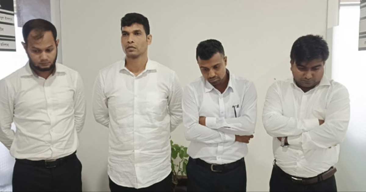 প্রক্সি দিয়ে সরকারি চাকরি: মন্ত্রণালয়ে যোগ দিতে এসে ধরা ৪ জন