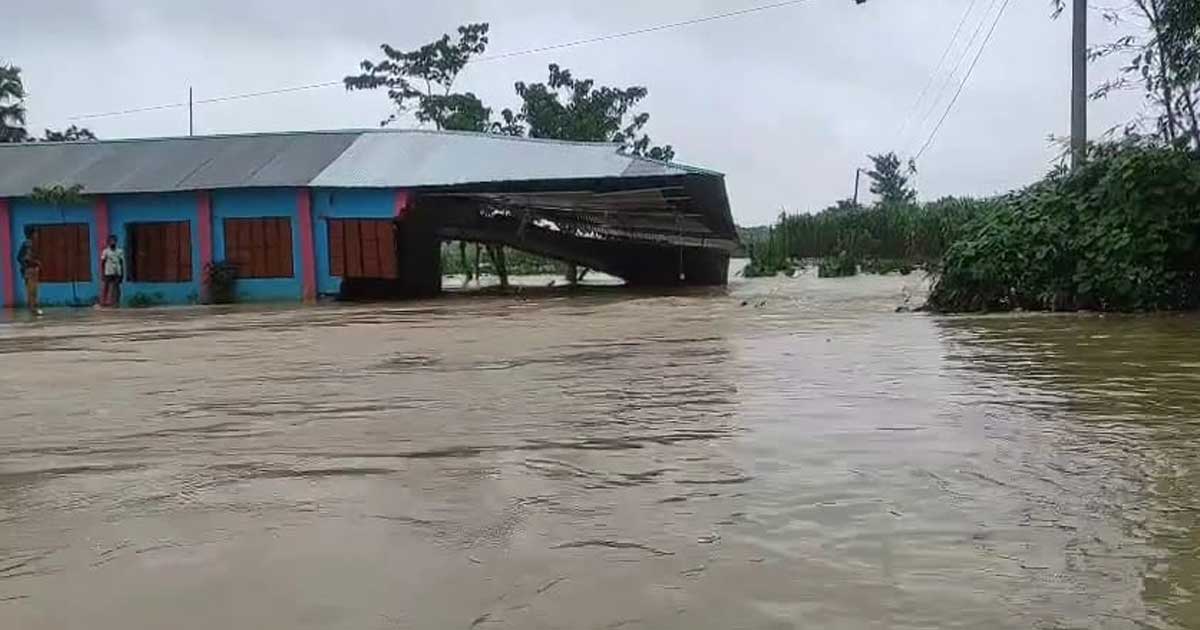 পাহাড়ি ঢলে নেত্রকোণার কলমাকান্দায় নিম্নাঞ্চল প্লাবিত