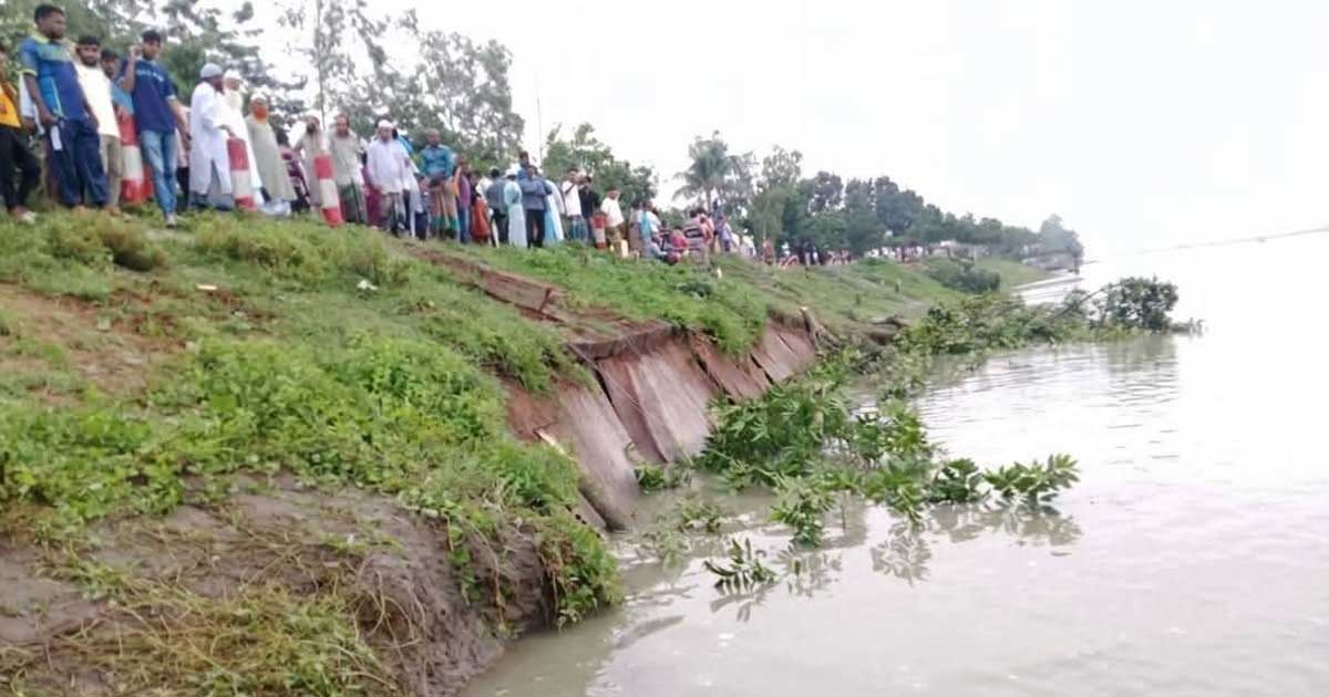 যমুনার ভাঙ্গন ঝুঁকিতে তারাকান্দি মহাসড়ক, যান চলাচল বন্ধ