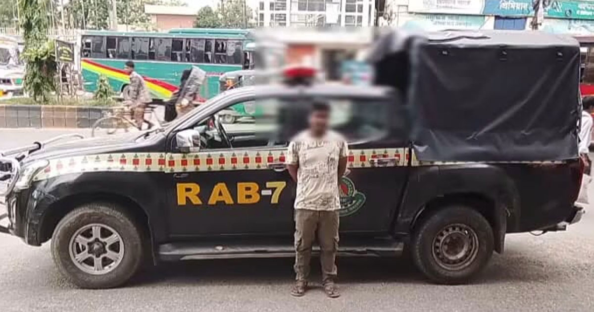 শিশু বলাৎকারের মামলায় এক মাদ্রাসা শিক্ষককে গ্রেপ্তার করেছে র‍্যাব