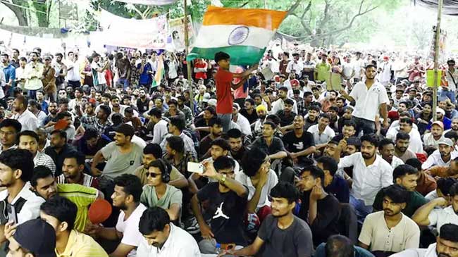 চুক্তি লঙ্ঘনের অভিযোগ: ফের আন্দোলনের হুমকি দিল ‘ককরোচ জনতা পার্টি’