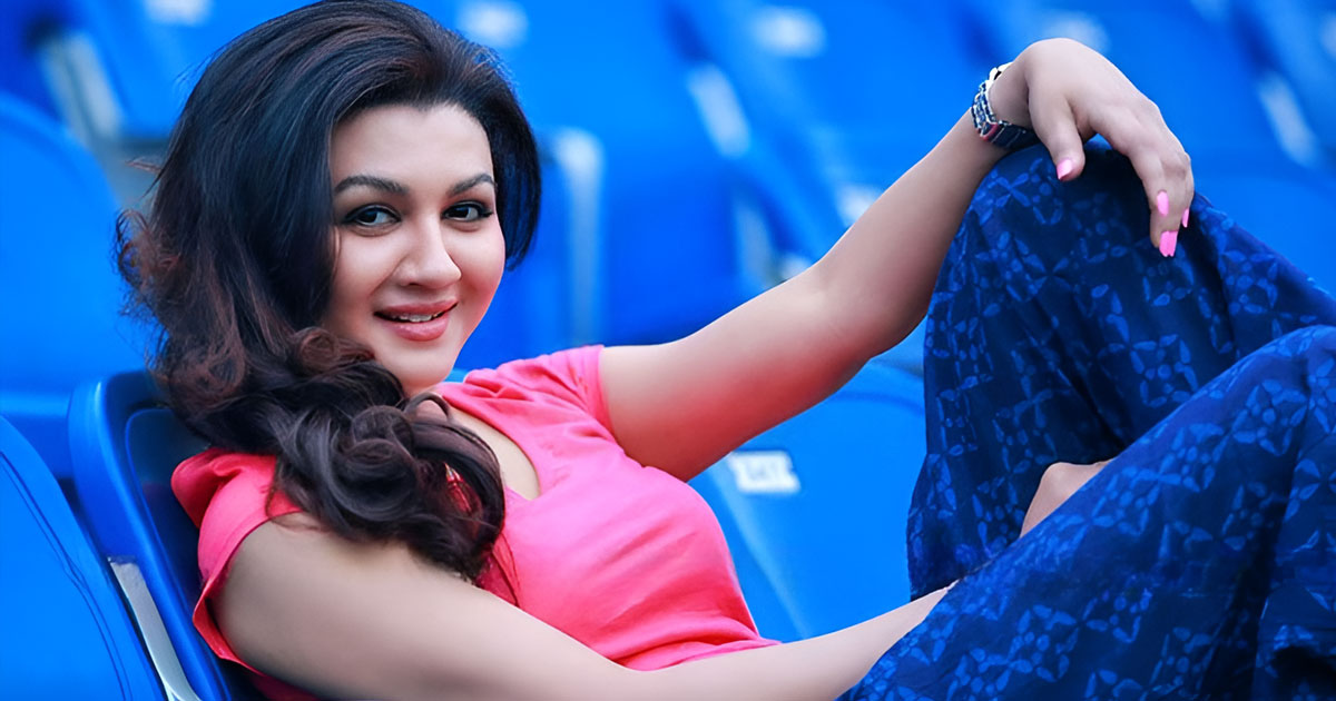 কোন অভিনেতার সঙ্গে রোমান্স করতে ‘সমস্যা’, জানালেন জয়া
