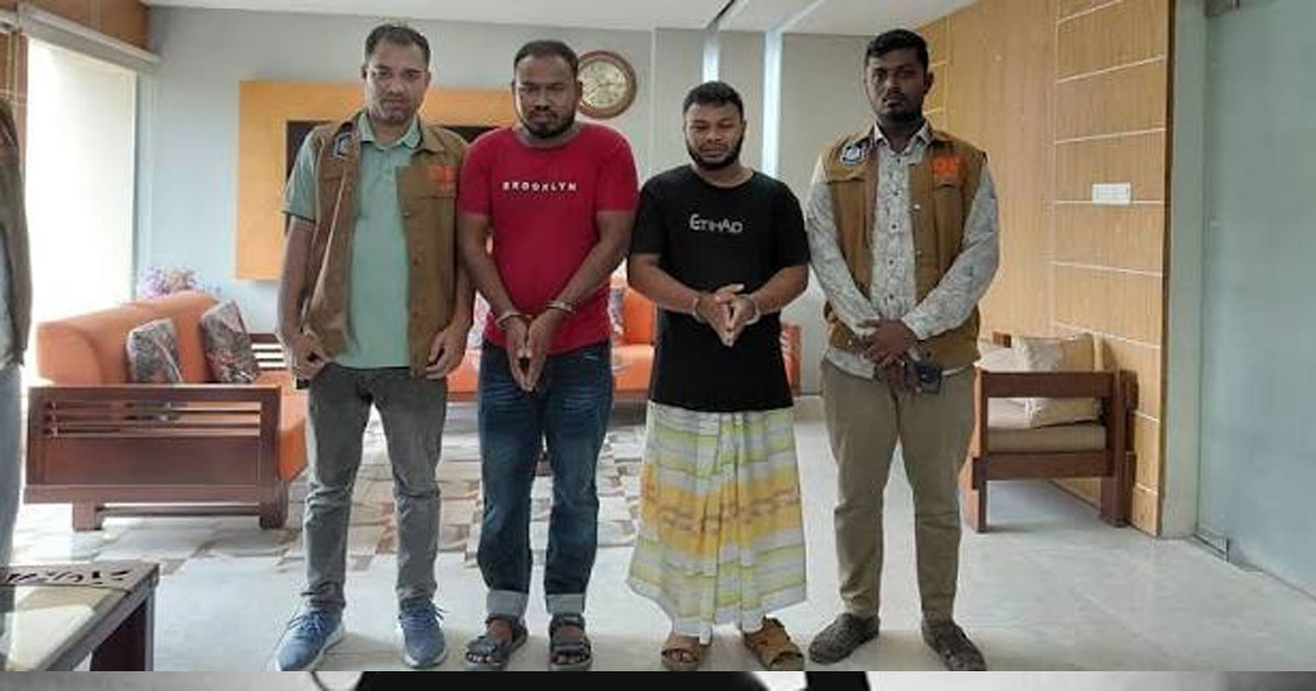 ঠাকুরগাঁও–পঞ্চগড় মহাসড়কে ডাকাতির চেষ্টা: ধাওয়া করে ২ ভুয়া পুলিশকে আটক করলেন কাভার্ডভ্যান চালক