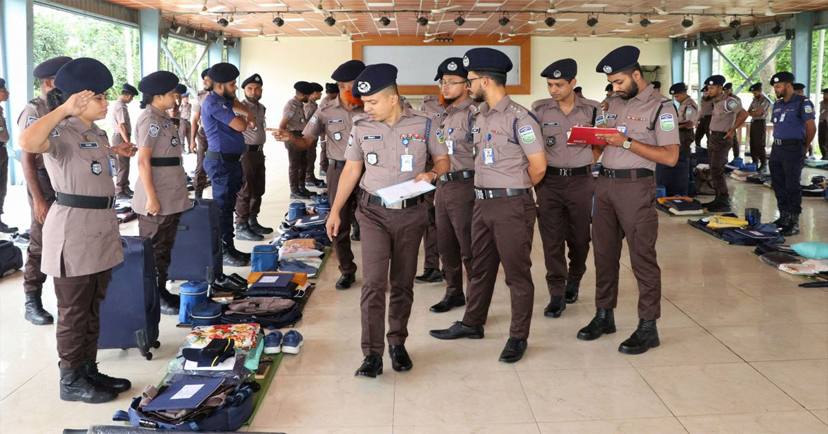 শেরপুরে জেলা পুলিশের মাসিক কিট প্যারেড অনুষ্ঠিত