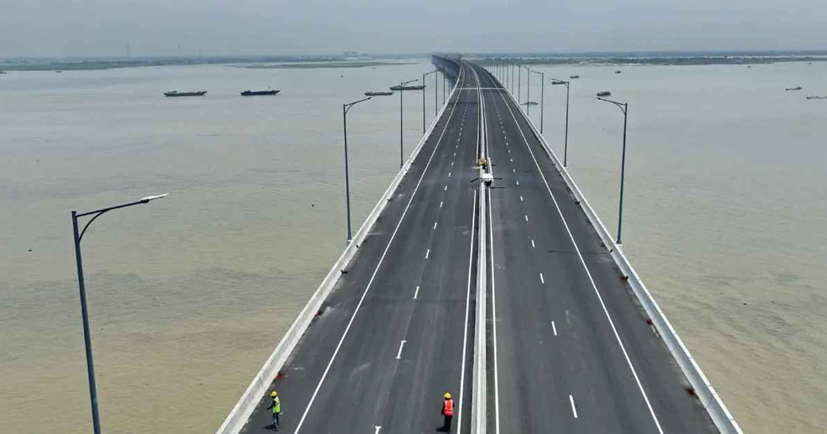 পদ্মা সেতু রক্ষায় ১৯ কর্মকর্তাকে আইনি নোটিশ