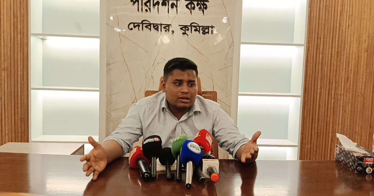 এনসিপির কর্মসূচিতে পুলিশি বাধা ও গাড়ি ভাঙচুর দুঃখজনক: হাসনাত আব্দুল্লাহ