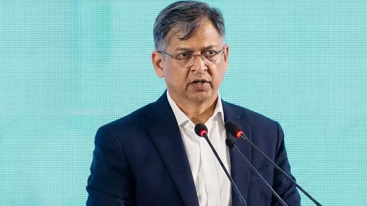 ‘জুলাই কার’, এই বিতর্ক করলে জুলাই কারও থাকবে না: স্বরাষ্ট্রমন্ত্রী
